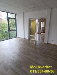 Nekretnina: Zrenjaninski put kod Metroa, 205m2