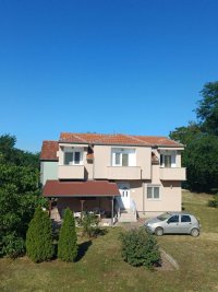 Nekretnina: Bela Crkva,  Gradsko jezero, prelepa  kuća sa 5 apartmana, 239m2