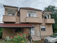 Nekretnina: Bela Crkva,  Gradsko jezero, prelepa  kuća sa 5 apartmana, 239m2