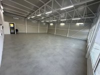 Nekretnina: Izdaje se poslovni lokal 160m2-Batajnica