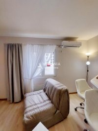 Nekretnina: Zemun, izdavanje, nova, lux nameštena garsonjera ID#10621