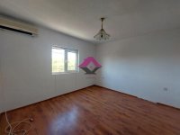 Nekretnina: Resnik, Goli Breg, horizontala kuće sprat+ptk,161m2, plac 667m2 ID#1625