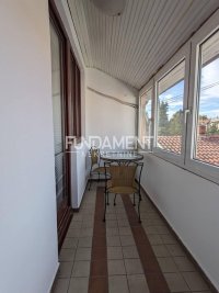 Nekretnina: 2.0 Centar 58m2+terasa, duplex, 2mč, kompletno namešten ID#1532