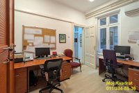 Nekretnina: RETKO U PONUDI – KAPITALAN SALONAC U SRCU STAROG GRADA