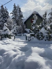 Nekretnina: Kuća sa 4 apartmana, kod Omorike, 107m2, 230.000 eura.. 