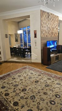 Nekretnina: Prestižan salonski stan na Vračaru – 190 m² ID#25915