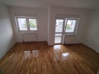 Nekretnina: Četvorosoban stan, NOVI SAD, BULEVAR EVROPE