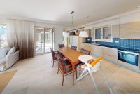 Nekretnina: Na prodaju luksuzan trosoban stan penthouse sa panoramskim pogledom na more Tivat
