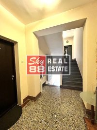 Nekretnina: 3,0 Vracar, Krunski Venac, renoviran salonac, kompletno opremljen ID#2593