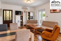 Nekretnina: Na prodaju kuca na prvoj liniji do mora Krasici Tivat